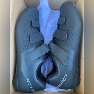 NEW in box Shimano Bike Dynalast RC1 Black Cycling 3 straps Size Mens 7.5-8